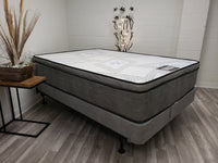 King Pillow Top Mattress (mattress & boxspring)
